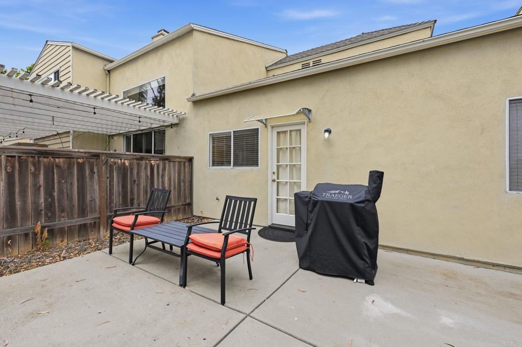2633 Regent Road - photo 17