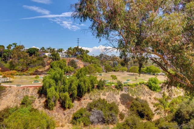 2661 Montclair St, San Diego CA: https://media.crmls.org/mediaz/aa476331-a210-4955-9528-8f52a600845c.jpg