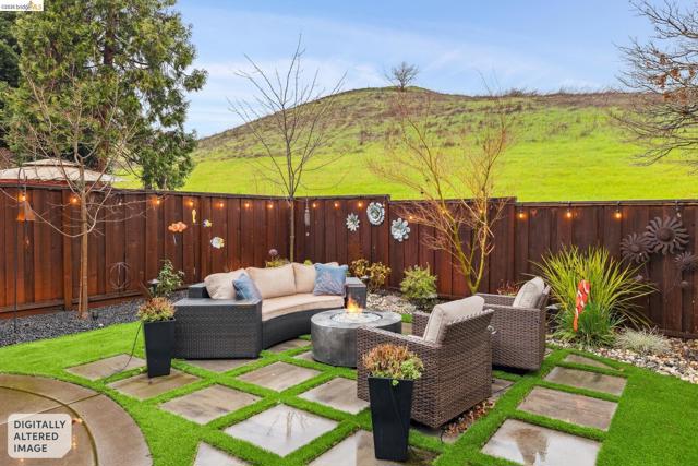 2090 Shady Creek Pl., Danville CA: https://media.crmls.org/mediaz/aa47b03c-5a87-4e2b-b9e3-ebe2c68a1f31.jpg