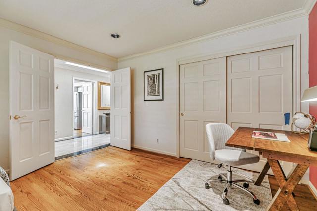 1350 Trinity Drive, Menlo Park CA: https://media.crmls.org/mediaz/aa47c233-5187-41eb-9a13-531c827c3fb3.jpg