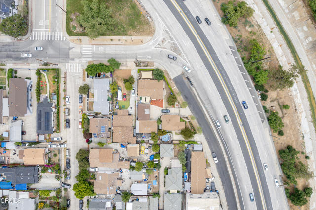 5621 Carlota Boulevard, Los Angeles CA: https://media.crmls.org/mediaz/aa4814a5-4f24-4d68-b19e-3b16c555f864.jpg