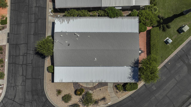 49305 Highway 74, Palm Desert CA: https://media.crmls.org/mediaz/aa48c6d2-8a94-40ea-93a8-88dd70e952ea.jpg