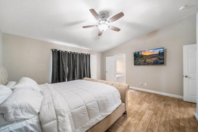 1492 N Marina Drive, Thermal CA: https://media.crmls.org/mediaz/aa491c22-696f-4607-9865-ba6ed5b59783.jpg