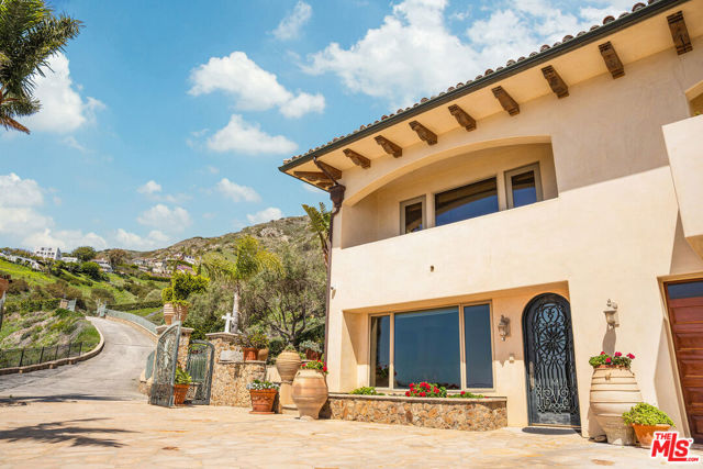 4440 Encinal Canyon Road, Malibu, CA 90265