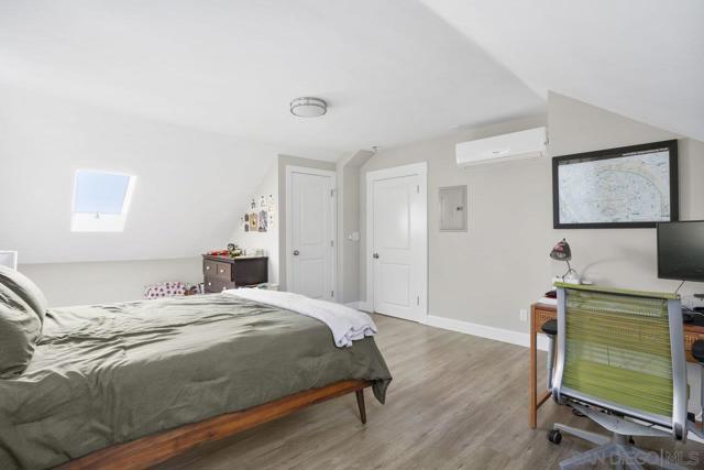 931 21st, San Diego CA: https://media.crmls.org/mediaz/aa49d5e7-61d1-4c5a-aa56-cc4c23f381b0.jpg