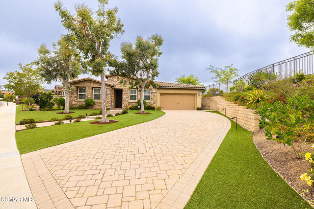 1504 Arroyo View Street, Newbury Park CA: https://media.crmls.org/mediaz/aa4a2691-0c75-44f4-94b3-32cb07ac101b.jpg