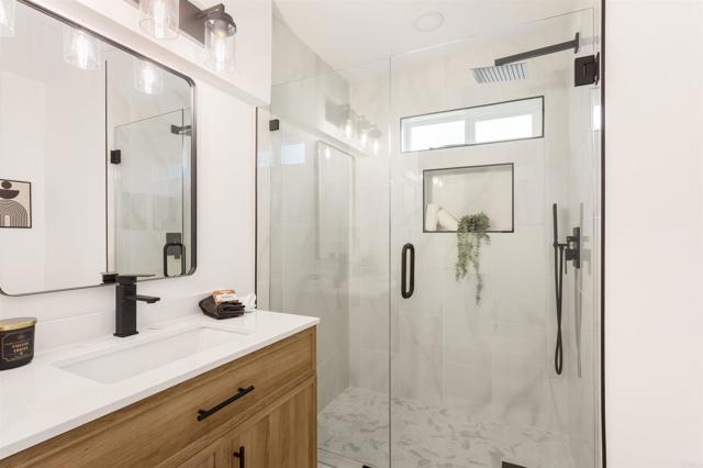 Detail Gallery Image 7 of 43 For 4870 Mount Armour Dr, San Diego,  CA 92111 - 4 Beds | 2 Baths