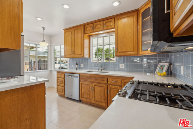 6513 Denmead Street, Lakewood CA: https://media.crmls.org/mediaz/aa4a71a8-7318-4045-9c32-45fc51741ee3.jpg