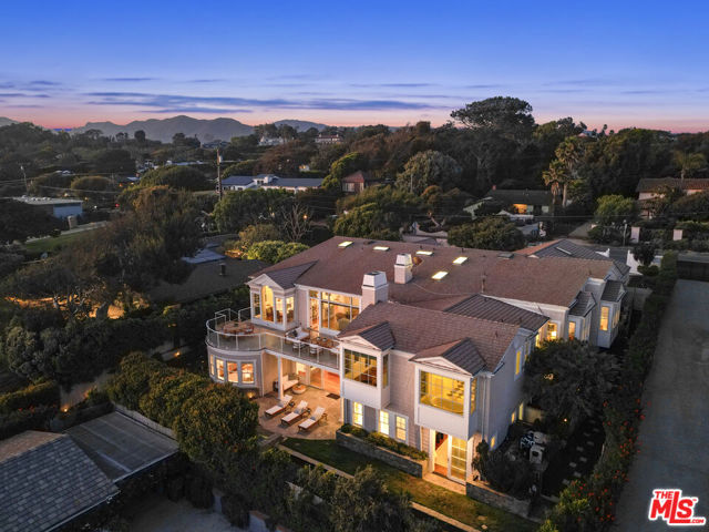 7335 Birdview Avenue, Malibu CA: https://media.crmls.org/mediaz/aa4bec17-c57b-4546-9ea6-bd055a2ee81c.jpg
