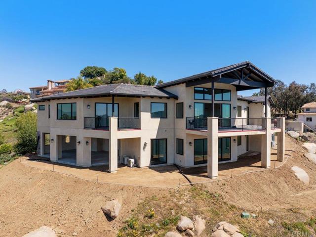 9607 Misty Meadow Lane, Escondido CA: https://media.crmls.org/mediaz/aa4bfd50-0a76-4c04-b363-71c38dba17f2.jpg