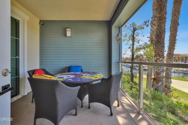 1524 Seabridge Lane, Oxnard CA: https://media.crmls.org/mediaz/aa4c0a5a-4af8-4121-b7ba-fdc886c47e4f.jpg