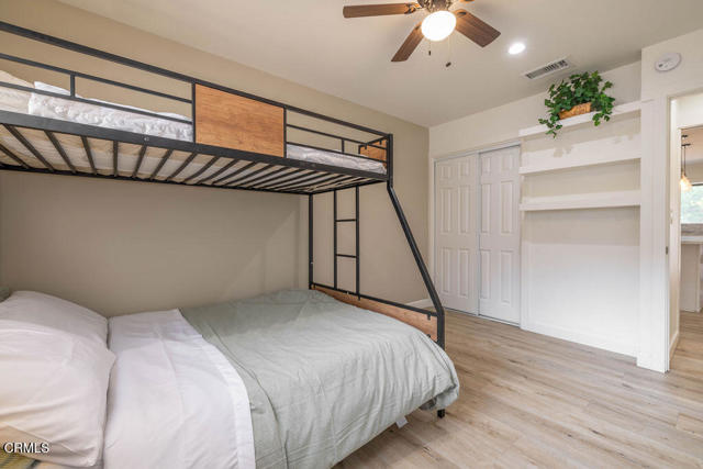 Detail Gallery Image 16 of 27 For 851 Pine Knot Ave, Big Bear Lake,  CA 92315 - 4 Beds | 3 Baths