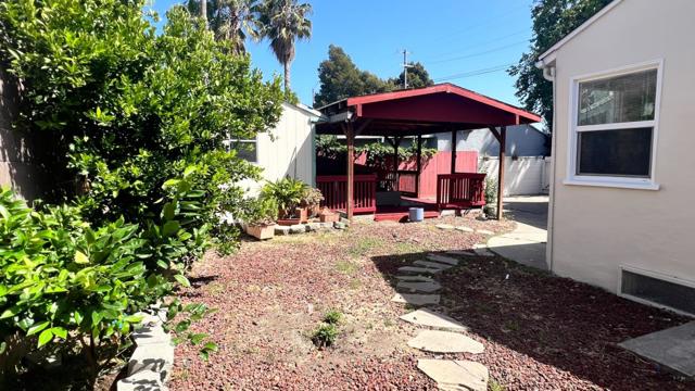 15958 Via Descanso, San Lorenzo CA: https://media.crmls.org/mediaz/aa4d54e8-25ad-4e43-a596-c59157f70a14.jpg