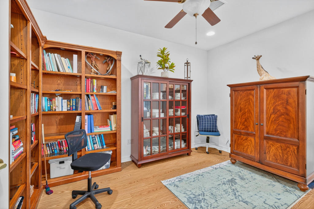 MLS #219138626DA image #12