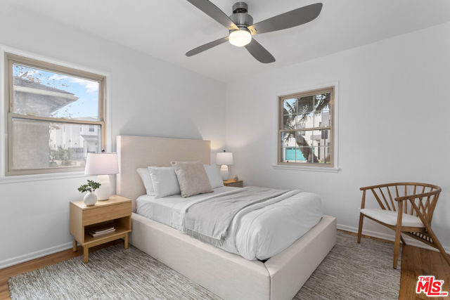 1016 Indiana Court, Venice CA: https://media.crmls.org/mediaz/aa4d7e7b-1382-4c00-a3e6-b1100d38025d.jpg