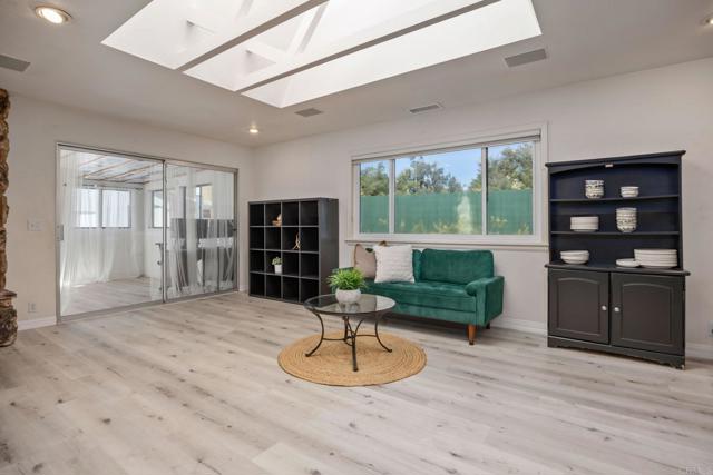 Detail Gallery Image 14 of 54 For 2209 Boundary Ave, Ramona,  CA 92065 - 4 Beds | 2/1 Baths