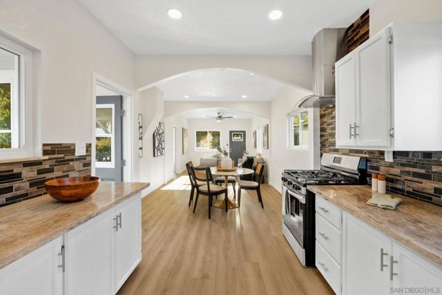 425 S Bancroft, San Diego CA: https://media.crmls.org/mediaz/aa4dd2ce-41ab-4312-a7b9-9c795ee716b8.jpg