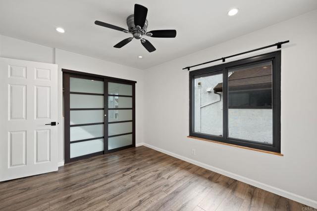 2282 Caminito Pescado, San Diego CA: https://media.crmls.org/mediaz/aa4e63e2-008e-41e7-99da-9e5801c212f4.jpg