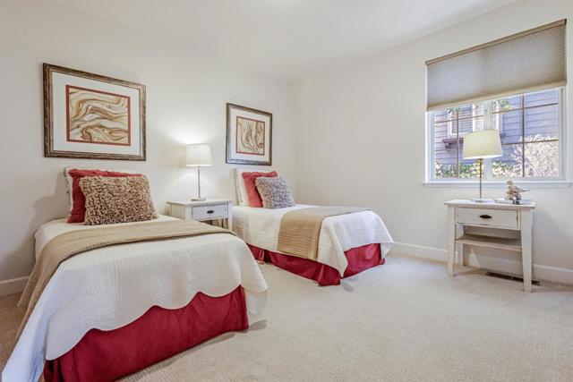 33 Lupine Valley Court, Brisbane CA: https://media.crmls.org/mediaz/aa4f653e-af0f-4d5b-a540-b32636b3b60a.jpg