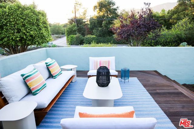 520 Barker Pass Road, Santa Barbara CA: https://media.crmls.org/mediaz/aa50667f-474f-475d-8c46-89ba5adc2384.jpg