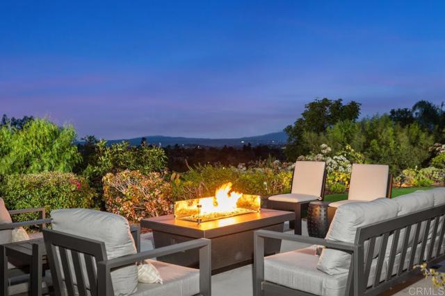 2409 Andersen Lane, Vista CA: https://media.crmls.org/mediaz/aa50c42f-5b3b-4110-aae7-29d08df9afbf.jpg