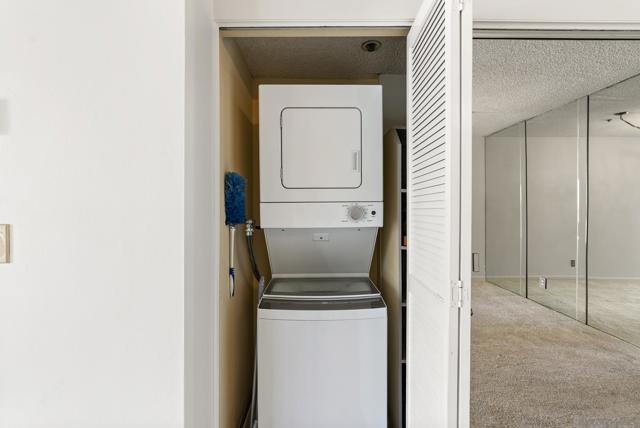 4016 Gresham St, San Diego CA: https://media.crmls.org/mediaz/aa51b7d1-1426-4ae0-be6e-9677ae1c77b9.jpg