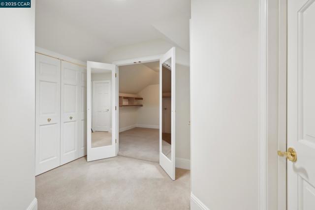135 Dean Rd, Alamo CA: https://media.crmls.org/mediaz/aa521f13-796d-4fc9-8c25-7acbd102a78f.jpg