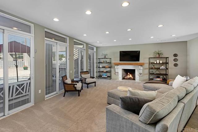 Detail Gallery Image 8 of 39 For 157 26th, Del Mar,  CA 92014 - 5 Beds | 5/1 Baths