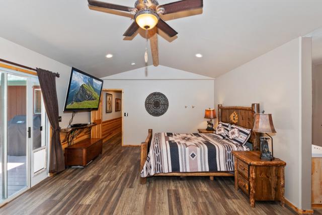 508 Pinewood Court, Big Bear CA: https://media.crmls.org/mediaz/aa53f171-fc89-4e02-be48-32de1c32407c.jpg