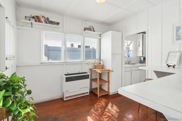 719 Jersey Ct, San Diego CA: https://media.crmls.org/mediaz/aa5444c5-9123-41be-96fd-d94c9bb89aaf.jpg