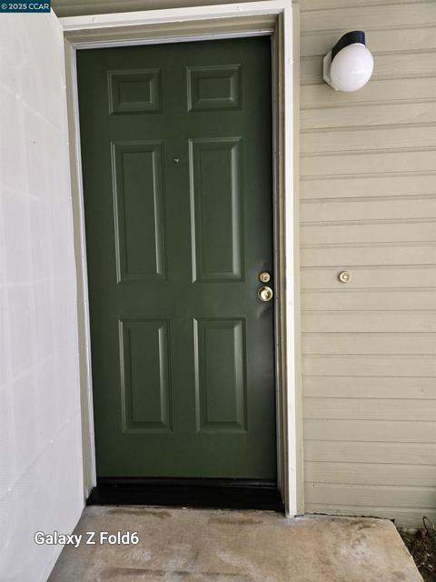 2753 East Ct, Richmond CA: https://media.crmls.org/mediaz/aa549889-d960-4a88-8e63-11105fc3004d.jpg