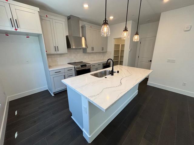 598 S Rengstorff Avenue, Mountain View CA: https://media.crmls.org/mediaz/aa54999f-0d0c-4a35-ae12-b8376e7d5aec.jpg
