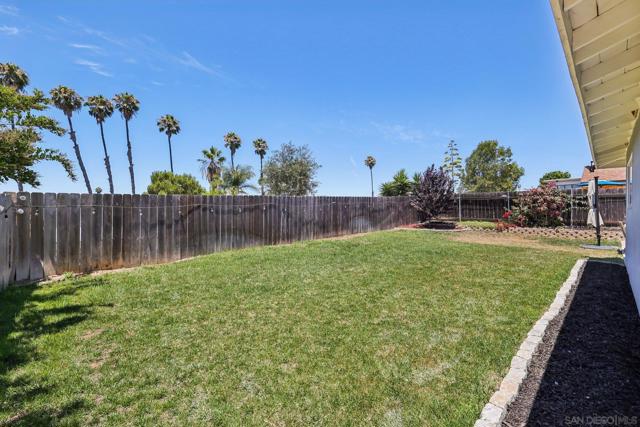 619 Parker St, Oceanside CA: https://media.crmls.org/mediaz/aa55af9e-81ac-471c-81a4-41bd0b3b88bd.jpg