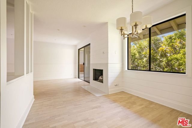 502 San Vicente Boulevard, Santa Monica CA: https://media.crmls.org/mediaz/aa55fadc-1b2d-4aa7-8b15-e5b040411d1e.jpg