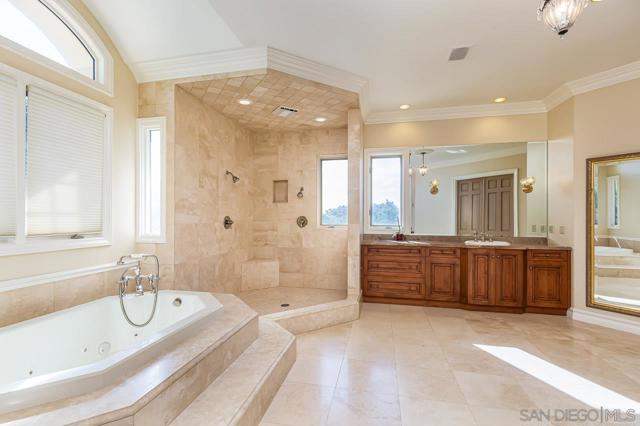 14440 Ridge Ranch Rd, Valley Center CA: https://media.crmls.org/mediaz/aa56b9c1-cfec-420b-b5bd-3b6da7dcc16a.jpg