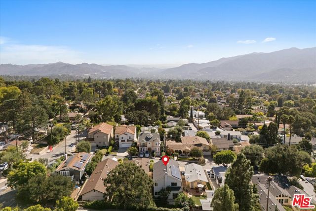 2409 Olive Avenue, La Crescenta CA: https://media.crmls.org/mediaz/aa57472a-ab2d-4b1d-9945-e697155aa6f8.jpg