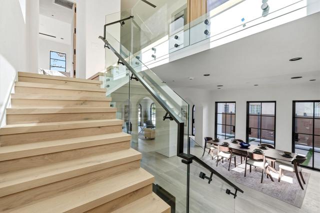 Detail Gallery Image 21 of 52 For 160 N Stanley Dr, Beverly Hills,  CA 90211 - 5 Beds | 5/1 Baths