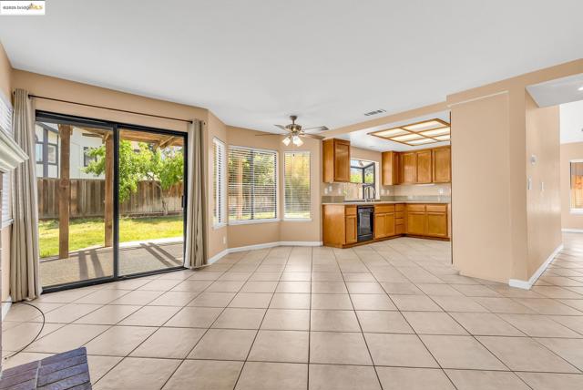 4820 RIDGEVIEW DRIVE, Antioch CA: https://media.crmls.org/mediaz/aa5a3dbb-6630-420d-99d8-6bbef87f2cab.jpg