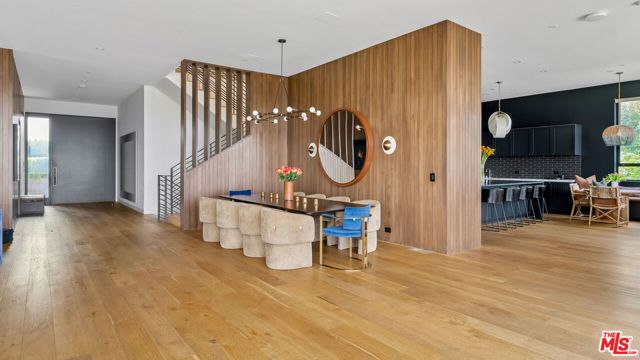 1030 Somera Road, Los Angeles CA: https://media.crmls.org/mediaz/aa5ab958-81b3-4fcf-997e-9bf4e580afdc.jpg