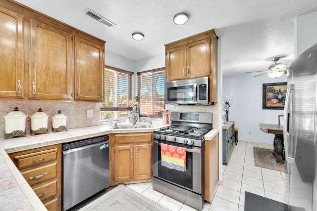 711 Kirkwood Court, Los Banos CA: https://media.crmls.org/mediaz/aa5ad1a0-67c2-4ca9-a0e3-ea355601320b.jpg