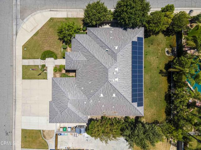 15617 Screaming Eagle Avenue, Bakersfield CA: https://media.crmls.org/mediaz/aa5c2306-b637-44e6-aea4-f661959ed3be.jpg