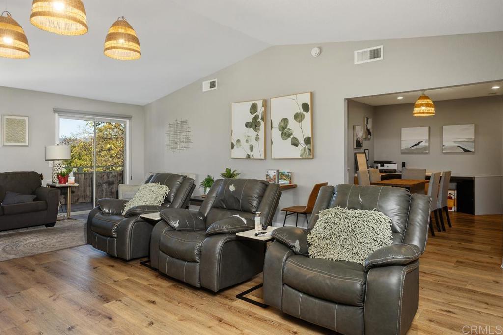 1341 Boyle Avenue - photo 11