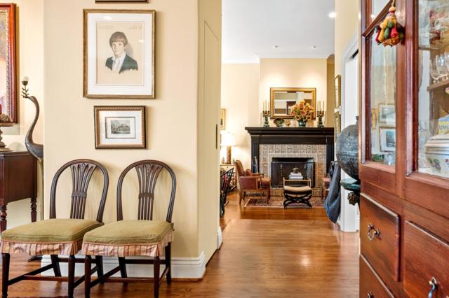 3930 Via Mar Monte, Carmel CA: https://media.crmls.org/mediaz/aa5d1ecb-6ea9-46ac-8a65-ac56b2826b29.jpg