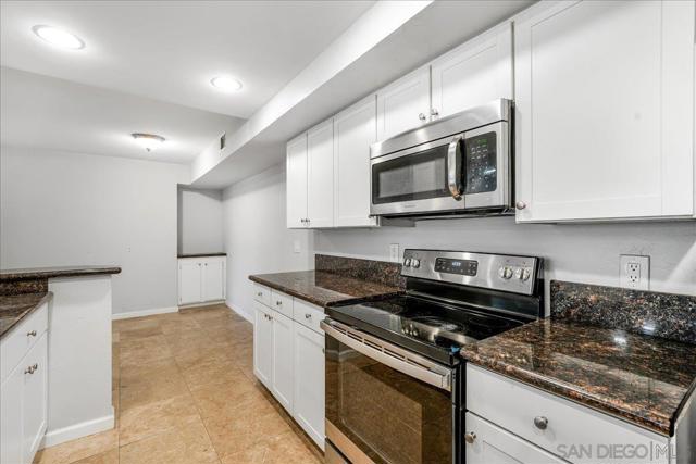1050 E Washington, Escondido CA: https://media.crmls.org/mediaz/aa5ec69f-53fd-46f1-9613-6b8833c31e80.jpg