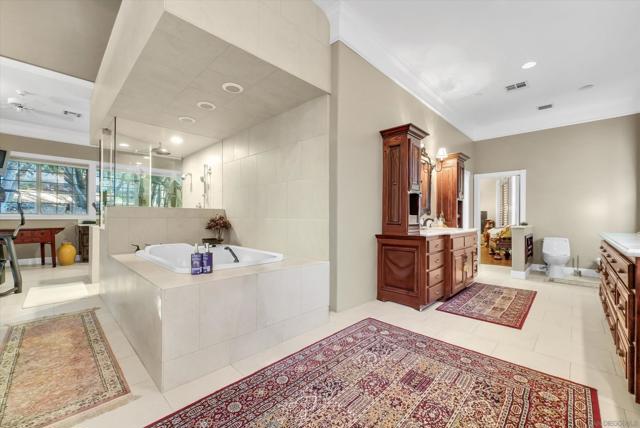 45455 Lorenz Ln, Temecula CA: https://media.crmls.org/mediaz/aa5f570a-04c9-4a55-abad-366548f5d17a.jpg