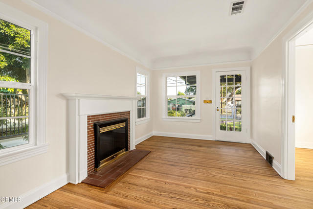 259 Acacia Street, Altadena CA: https://media.crmls.org/mediaz/aa601c47-323c-4ad0-8e7d-298cd6e64dc1.jpg