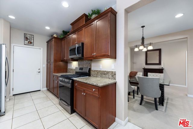 1514 Green Creek Trail, Beaumont CA: https://media.crmls.org/mediaz/aa60c3d5-eadc-4865-9df1-6698272729ab.jpg