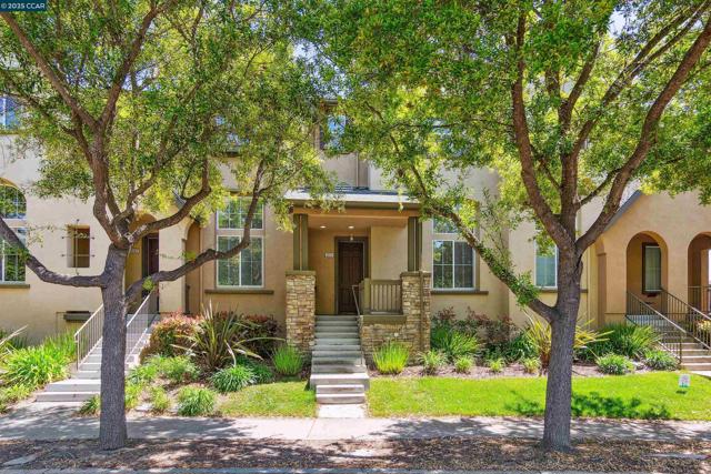 2073 Watermill Rd, San Ramon CA: https://media.crmls.org/mediaz/aa614b84-3ce4-40fa-8bb9-f66b0ce8ef48.jpg
