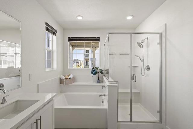 9476 Seawind Way, Newark CA: https://media.crmls.org/mediaz/aa61ab41-85bd-4999-9f80-a160ac068129.jpg
