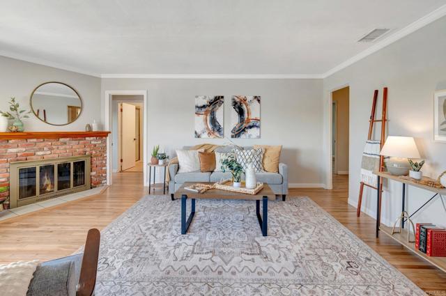 593 Live Oak Drive, El Cajon CA: https://media.crmls.org/mediaz/aa61c1ac-04e2-4e15-8ada-daa6cee0a4a8.jpg